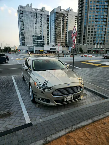 Ford Fusion 2015 SE (2.0L EcoBoost) – excellent Maintained – Family Used