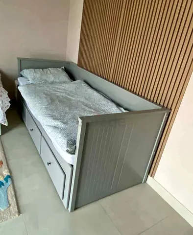 IKEA Hamnes Day bed with 3 storage drawers underneath and with 2 IKEA mattresses