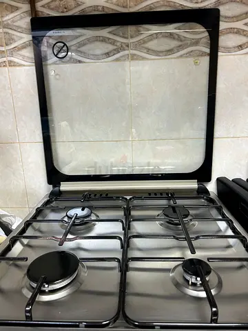 Used 4-Burner Stainless Steel Gas Hob with Glass Cover