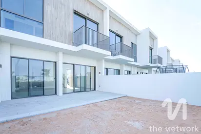 Luxurious 3BR Townhouse | Vacant | Open to View