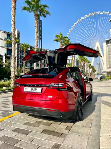 Plaid X LONG 6-seater/ GCC Spec/ One owner/ Warranty Agency Tesla