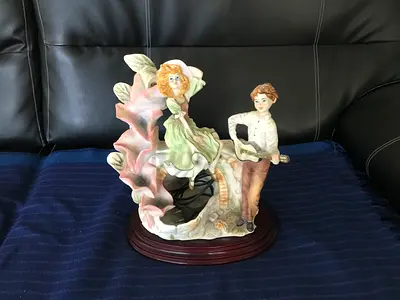 Vintage Capodimonte-Style Figurines Table Water Fountain
