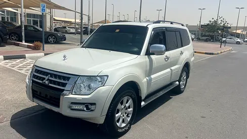 Pristine Mitsubishi Pajero 2016 GLS full option