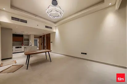 Prime Location / Spacious / Fitted Kitchen
