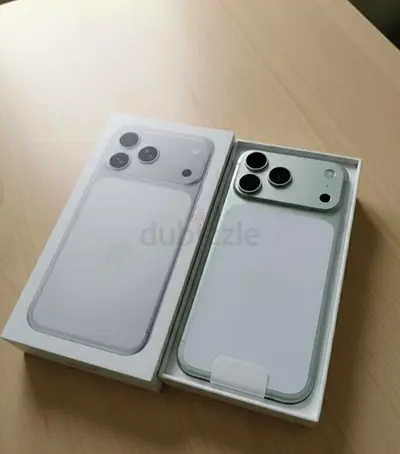 Iphone 17 bro max silver 256 used less than a month