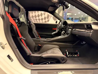 2016 Porsche 911 — миниатюра 13