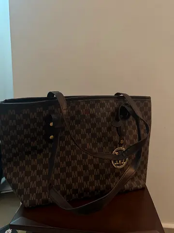 Brown woman’s bag