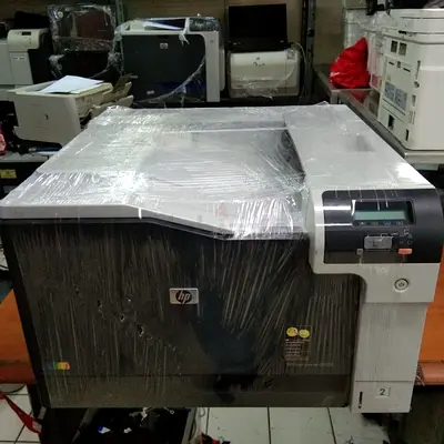 Hp 5225 Laserjet printer A3 Size