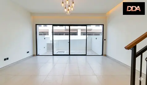 LUXURY 4BR | FAMILY HOME | LAGOON LIVING