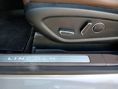صورة 18 لـ 2015 Lincoln MKC