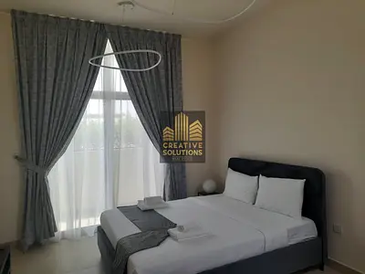 Fully furnished studio ready to move chiller free