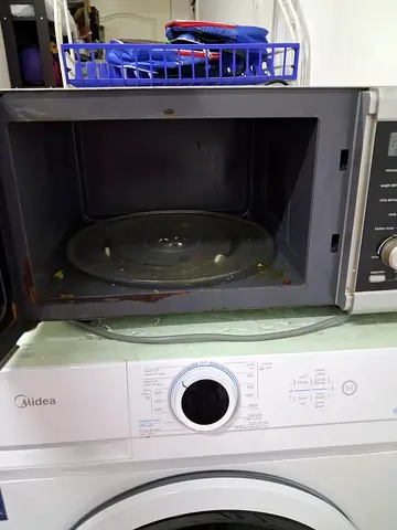 Microwave oven