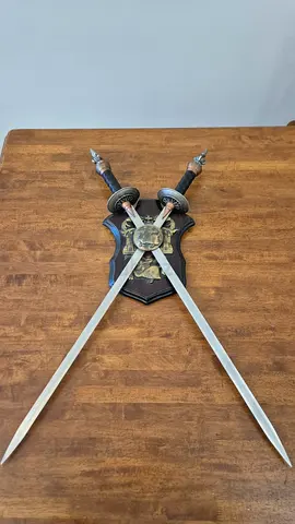 Pair of Decorative Crossed Swords on Plaque - Wall Mount