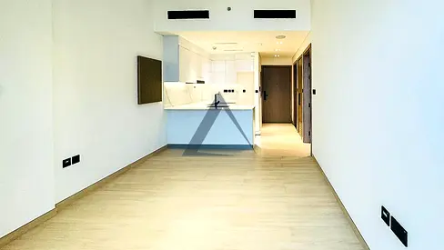 Hot Deal | 12 Cheques | Spacious