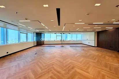 Jumeirah Island View | Upgraded | Ready To Occupy