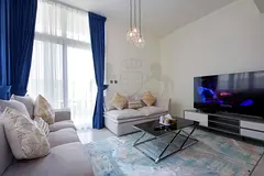 Corner Unit | Signle Row| Spacious Layout