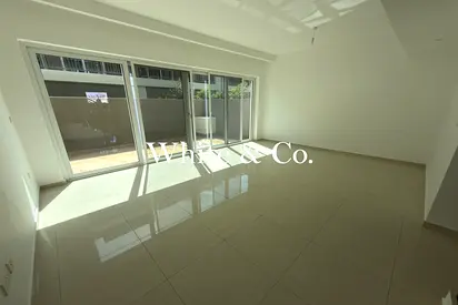 Vacant 3Bedrooms | New Layout | Renovated