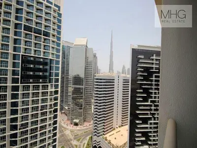 Burj Khalifa-Canal Views | Furnished | High Floor