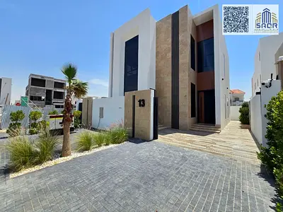 Modern American-style villa / Registration included / Central AC with roof