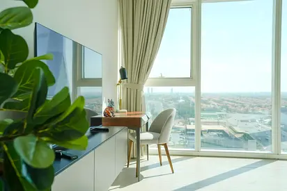 Amazing Amenities l Bright Unit l Great location