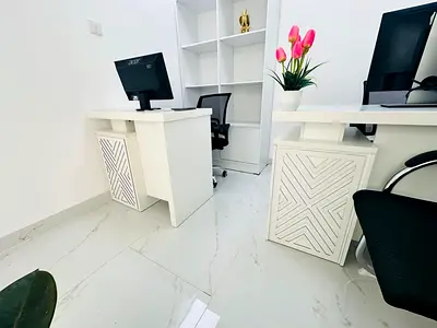 Beautiful Office | Direct from Owner | Near to Metro Station