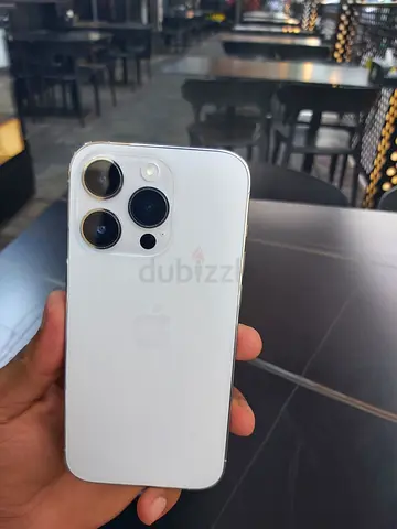 White Apple iPhone (Triple Camera) - Good Condition