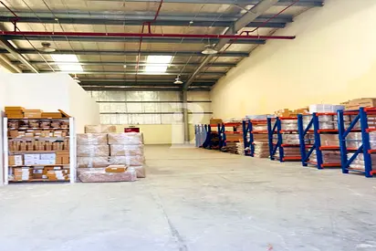 Showroom| Prime Location | Main Road Facing
