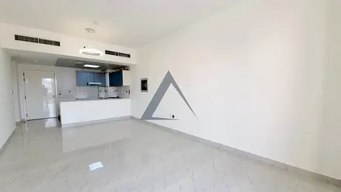 Maids room | Low floor | spacious layout