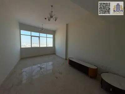 Two rooms for rent in Gulf Tower at a price lower than the market rate and with free air conditioning.