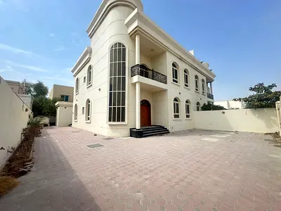 Spacious 4 BHK Villa for Rent in Ramakia – Prime Location!
