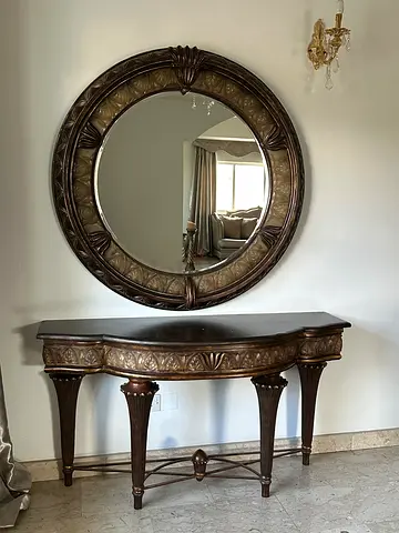Ornate Antique-Style Console Table with Large Round Wall Mirror