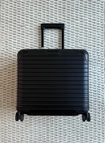 Rimowa Topas Stealth 29L black 4 wheels carry suitcase