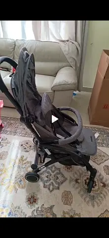 Lightweight compact stroller in excellent condition - Price negotiable