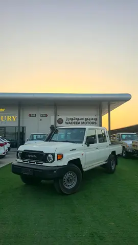 2025 Toyota Land Cruiser 70 Series LC 79 LX 2.8L DEISEL - GCC Specs - Brand New