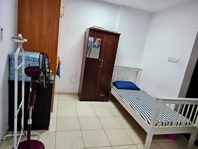 Executive Ladies Bedspace in Studio - For Keralites