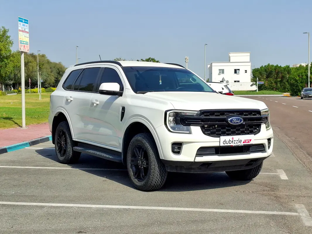 Ford Everest 2024 — photo 1 of 15