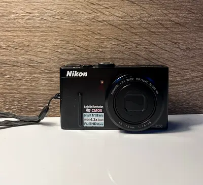 Nikon Coolpix P300 Compact Digital Camera — Good Working Condition