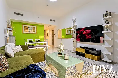 1BR Apartment | Furnished | Pool & Downtown View