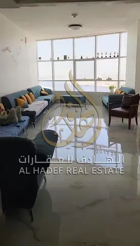 المساحة: 1,366 قدم  ▪️ إطلالة كاملة ومباشرة على الخور  ▪️ الشقة غير مؤجرة  ▪️ موقف سيارة خاص 💰 السعر الإجمالي: 580,000 درهم 📍 مناسبة للسكن أو الاستث
