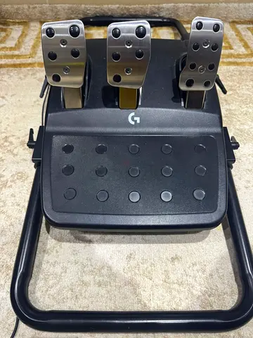 Logitech G923 ps5 ps4 pc. Racing Pedals (Brake, Clutch, Accelerator) - Good Condition