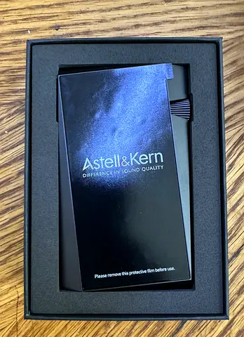 AstellKern Portable Hi-Res Music Player (in box)