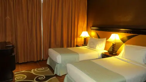 Fully Furnished Private Room Available Today