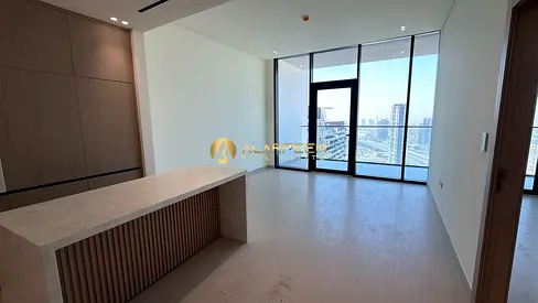 Spacious 1BHK | Unfurnished Unit | Community View