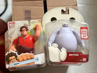 Disney Big Hero 6 Ralph  Baymax Action Figures (Sealed)