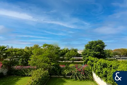 Full Lake View | Fully Upgraded | 3E | Vacant