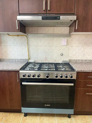 Bosch new model Full Gas Cooking Range 90x60cm Good Working Condition