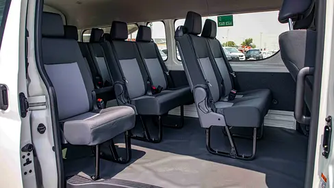 2026 Toyota HIACE — фото 15