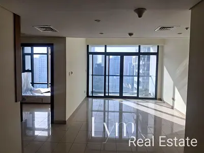 Prime and Spacious1 Bed Apartment in Lakeside