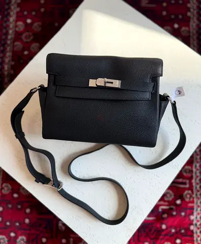 Hermes Kelly messenger