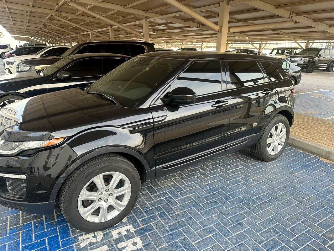 Land Rover Range Rover Evoque 2016 — photo 1 of 15